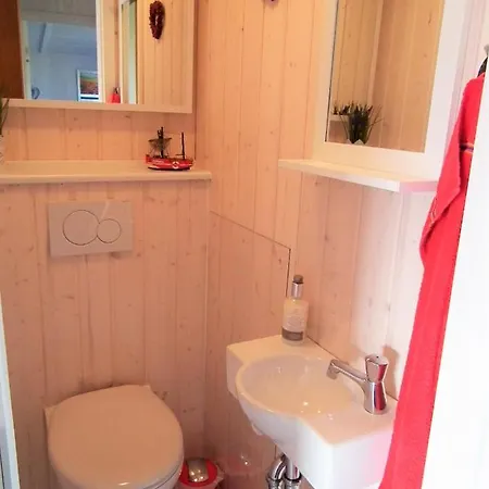 בית נופש Johns Holthuus